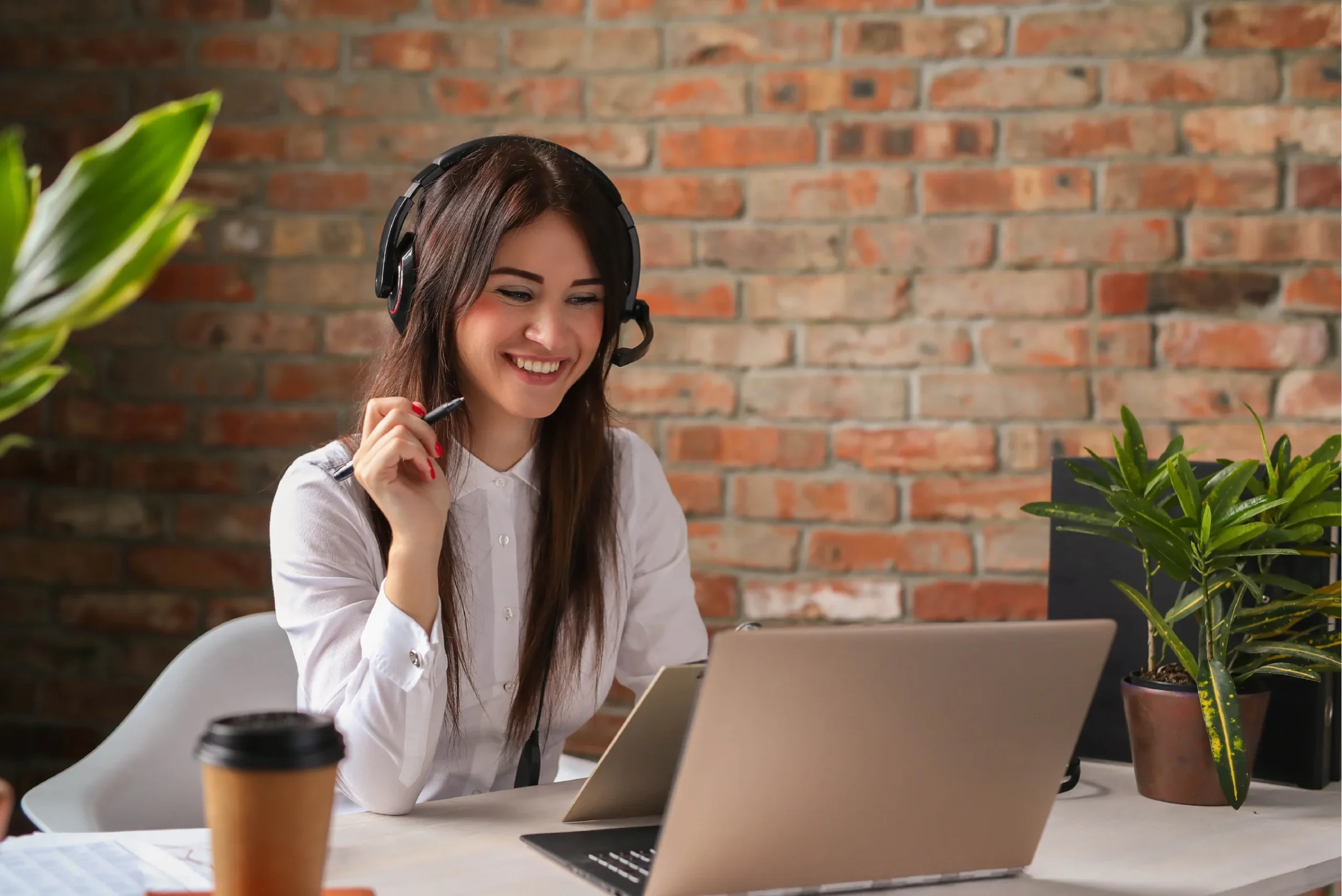 Why Your Virtual Receptionist Should Have Bilingual Skills