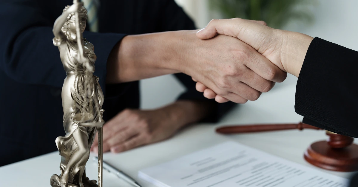 Why Solo Practitioners Need an Answering Service: A Game-Changer for Attorneys Wearing Many Hats