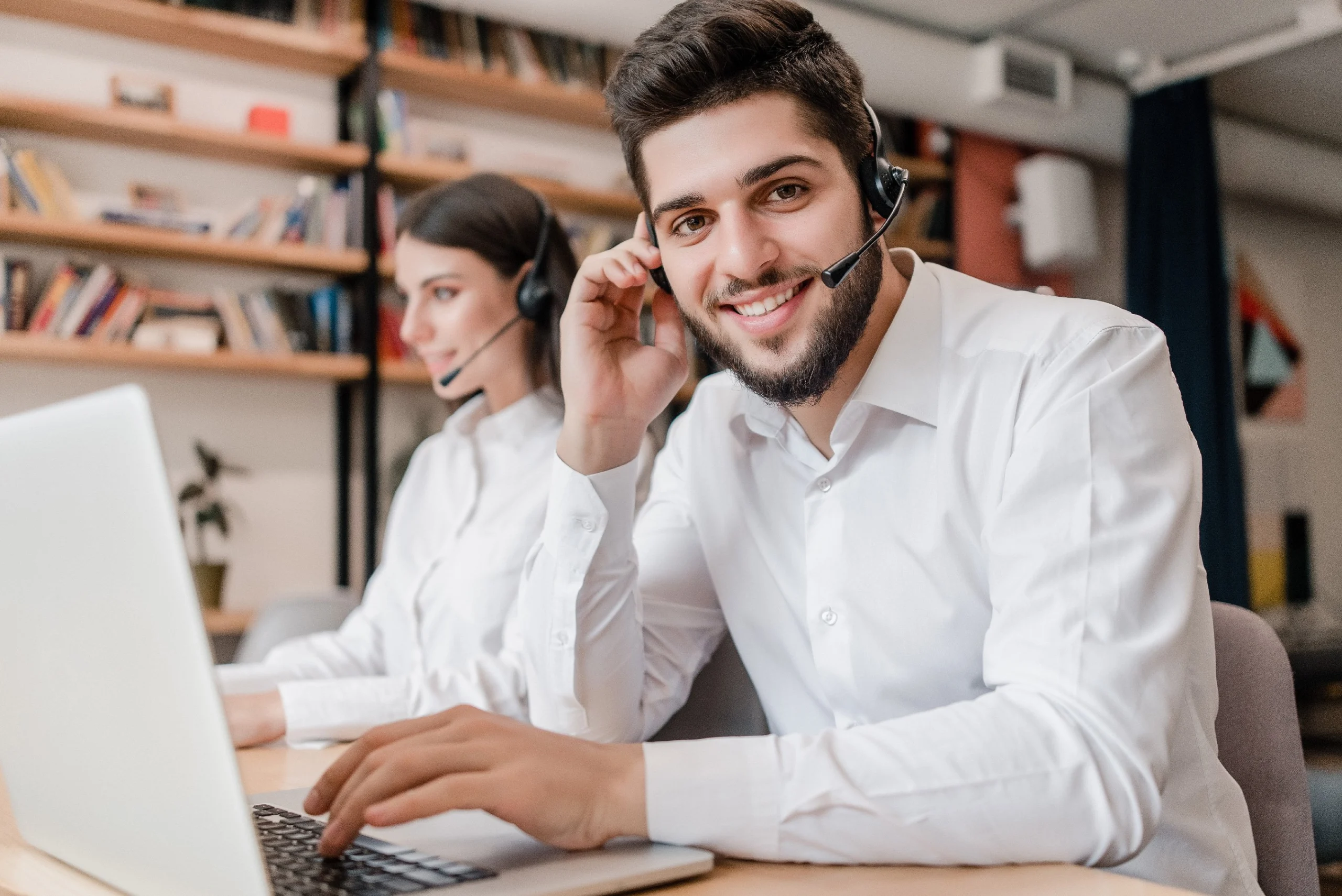 How to Gain More Leads with a Virtual Receptionist